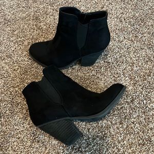 Black Booties Women’s size 8